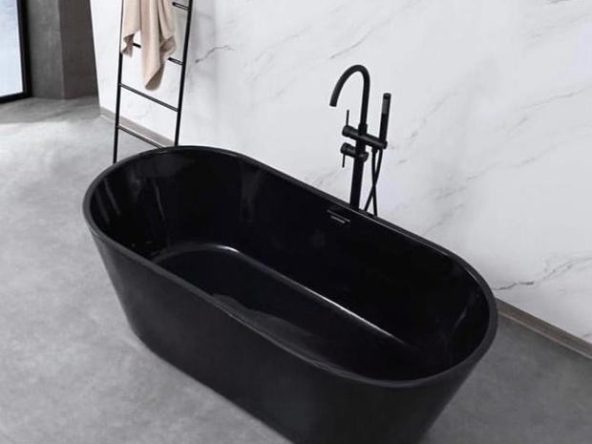 Black freestanding acrylic bathtub