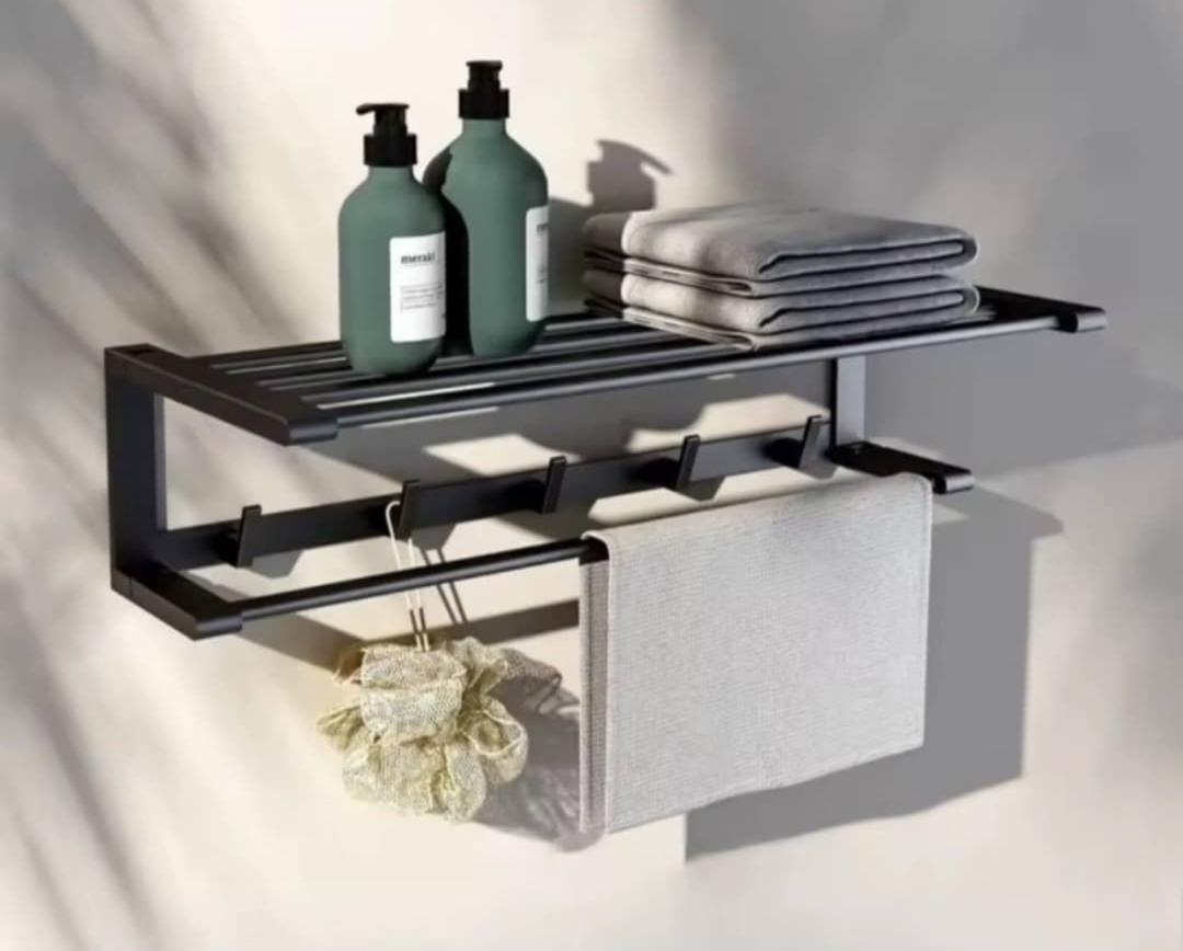 Wall-MOUNTED black bathroom towel rack shelf